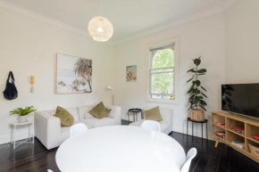 Surry Hills Chic right on Crown St, Sydney